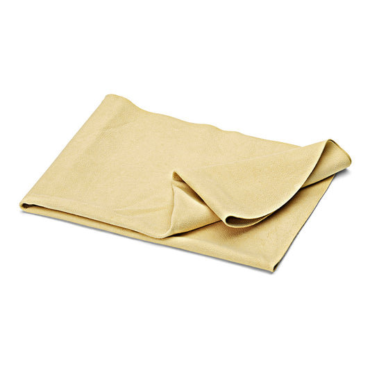 Ein beiges Nölle Profi Brush Chamois-Fell (78 x 56 cm, Schaf-Fell), an den Rändern leicht uneben, liegt auf einem weißen Untergrund - ideal für streifenfreie Reinigung. Marke: Nölle Profi Pinsel Bürsten- & Pinseltechnik e.K.