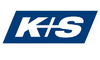 K+S Logo, weiße Buchstaben mit Pluszeichen auf blauem rechteckigem Hintergrund, klar und zentriert dargestellt