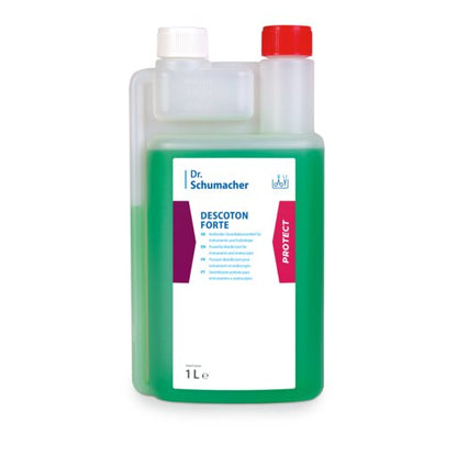 Een 1-liter doorzichtige fles van Dr. Schumacher GmbH Dr. Schumacher DESCOTON FORTE, groene vloeistof voor instrumentendesinfectie, is voorzien van een wit-paars etiket en een rode dop op de doseerkamer.