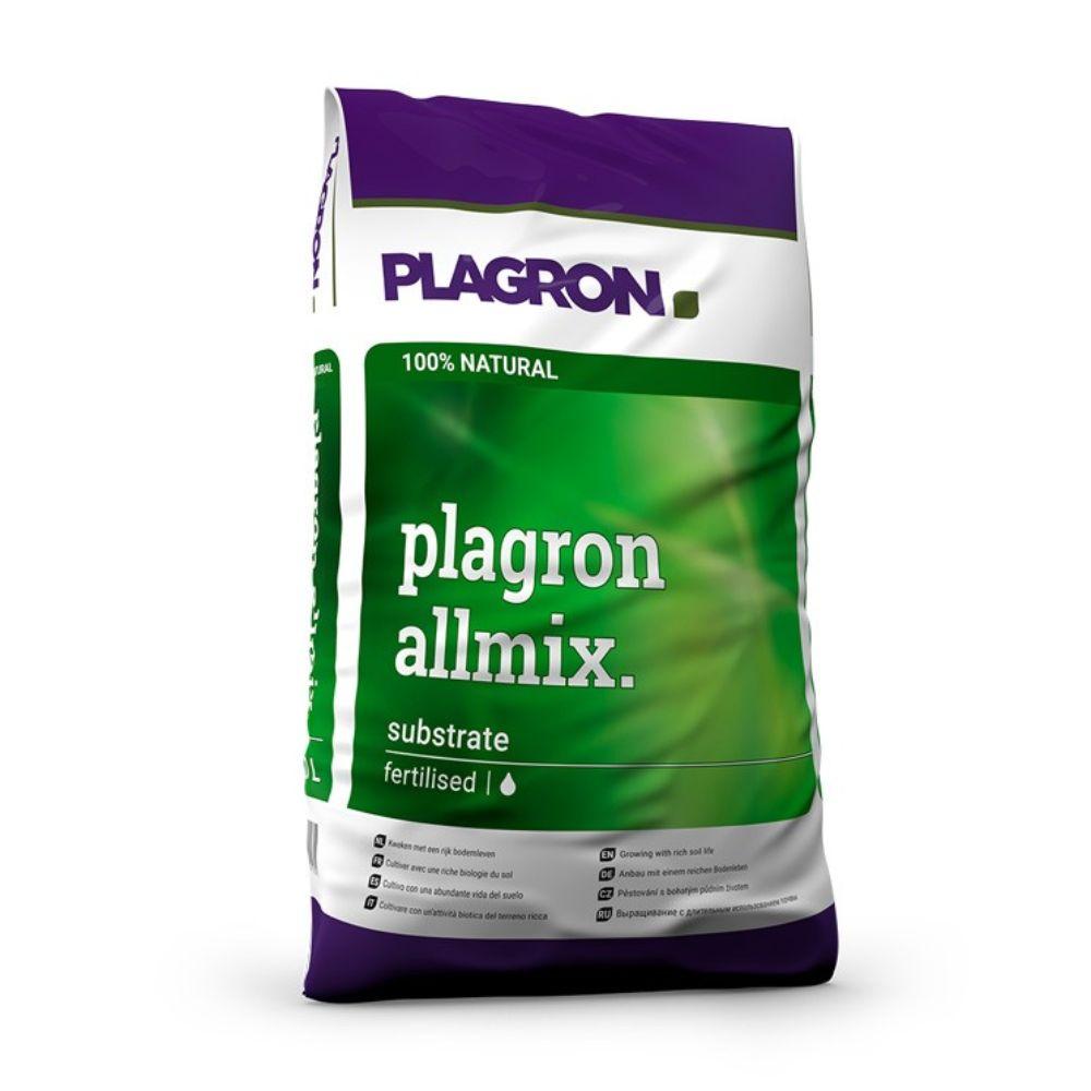 De Plagron Allmix 50L van Bertels B.V. is een groen-paarse zak met witte "100% natuurlijk"-opdruk. Hij is verrijkt met organische voorbemesting en heeft wormhumus-symbolen voor verbeterde plantengroei.