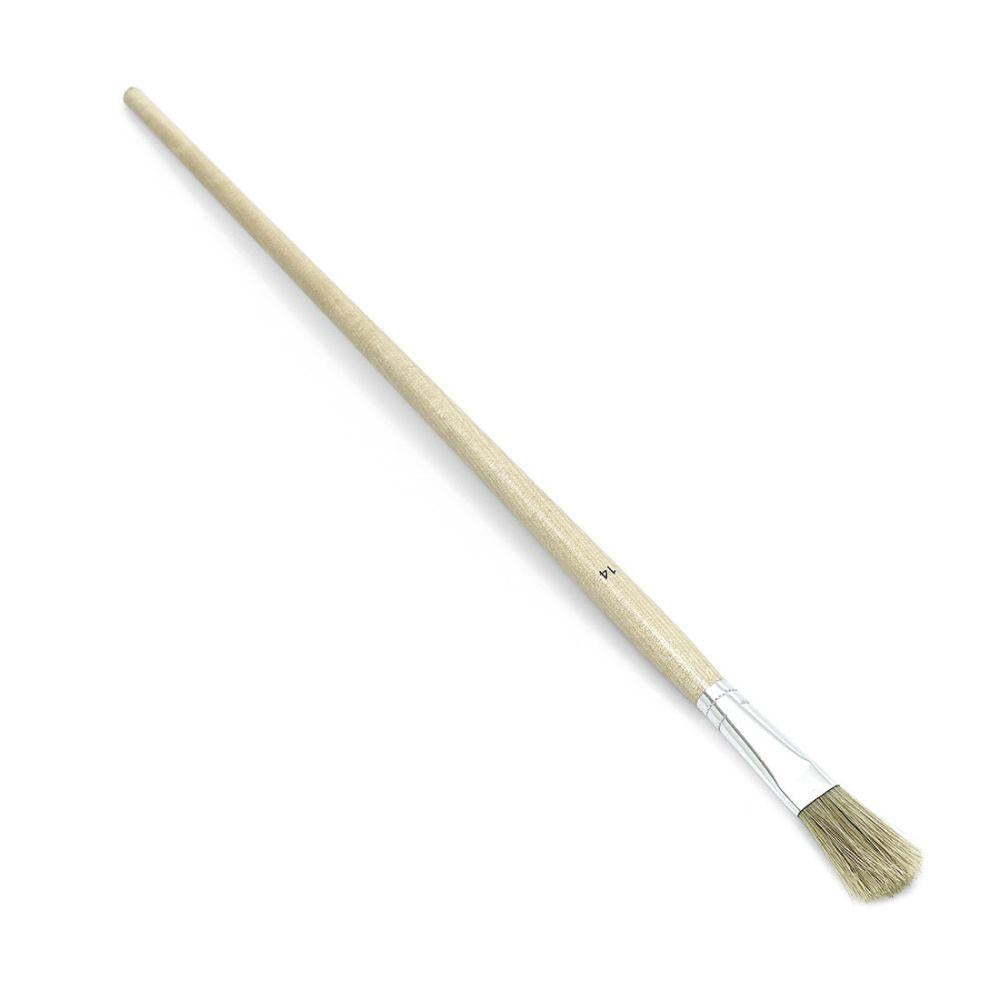 Le Nölle Profi Brush Strichzieher, connu pour sa qualité artisanale, dispose d'un manche en bois et d'une virole en métal blanc. Ses poils chinois clairs et légèrement évasés soulignent la compétence de la marque en matière de technique de brosses et pinceaux.