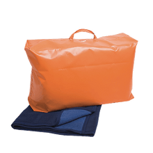 Sac de transport contenant 5 couvertures en laine « Rostock »