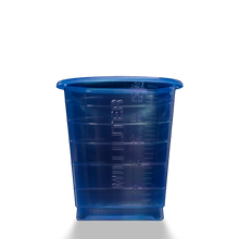 Der MED COMFORT ECO Einmal Medizinbecher 30 ml graduiert von AMPri Handelsgesellschaft mbH ist ein blauer Kunststoffbecher mit klarer 5-30 ml Graduierung, die auf einem schlichten weißen Hintergrund dargestellt ist.