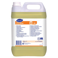 Le bain de trempage pour l'argent « Suma Silver D8 » de 5 litres, proposé par Diversey Deutschland GmbH & Co. OHG, est idéal pour le nettoyage de l'argent et l'élimination des traces d'oxydation. Il est muni d'une étiquette blanche et bleue comportant des informations sur le produit, des consignes d'utilisation et un code-barres. Le liquide est de couleur jaune clair.