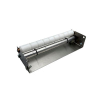 Le rouleau à ongles DF25 (320 x 100 x 68 mm) de la société Duni GmbH est un rouleau haut de gamme destiné aux salons de manucure, vendu par lot d'une pièce. Il se compose d'un support métallique muni de rouleaux cylindriques blancs montés sur une tige.