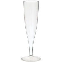 A clear Champagnerglas Transparent 135 ml von Duni GmbH aus hochwertigem PS steht mit langem Stiel und schmalem Kelch vor weißem Hintergrund und präsentiert die Eleganz des Glases, erhältlich im 10er-Pack.