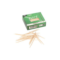 Een groene doos met het opschrift „pure“ van de PAPSTAR De verpakking bevat 300 ronde houten tandenstokers (6,5 cm), waarvan er een aantal verspreid liggen tegen een witte achtergrond.