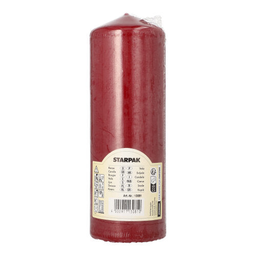 La bougie pilier Starpak Ø 70 mm, 200 mm est cylindrique, a un fond plat, est emballée dans un film transparent et porte une étiquette beige à l'avant – idéale comme décoration de salon grâce à sa durée de combustion extra longue.