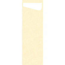 Der Sacchetto Slim Dunisoft 230 x 70 mm von Duni GmbH ist ein hohes, hellbeige strukturiertes Rechteck mit einem weißen, abgerundeten Rechteckausschnitt - perfekt für moderne Tischdekoration oder als stilvolle Bestecktasche.