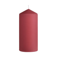 La bougie cylindrique de Duni GmbH (150 x 70 mm) est une bougie rouge dotée d'une mèche blanche, d'une durée de combustion d'environ 50 h, représentée sur un fond blanc sobre.