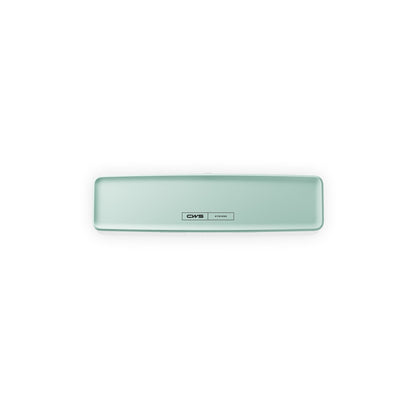 Een rechthoekig, lichtgroen apparaat met afgeronde hoeken en een centraal label met de tekst "CWS PureLine Frontpaneel voor PureLine Air Bar" wordt weergegeven tegen een witte achtergrond.