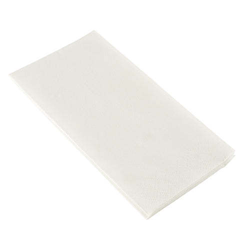 Een stapel PAPSTAR servetten 2-laags, 33x33 cm, wit, kopvouw (250 stuks) van PAPSTAR GmbH is netjes tot rechthoeken gevouwen en op een witte achtergrond geplaatst.