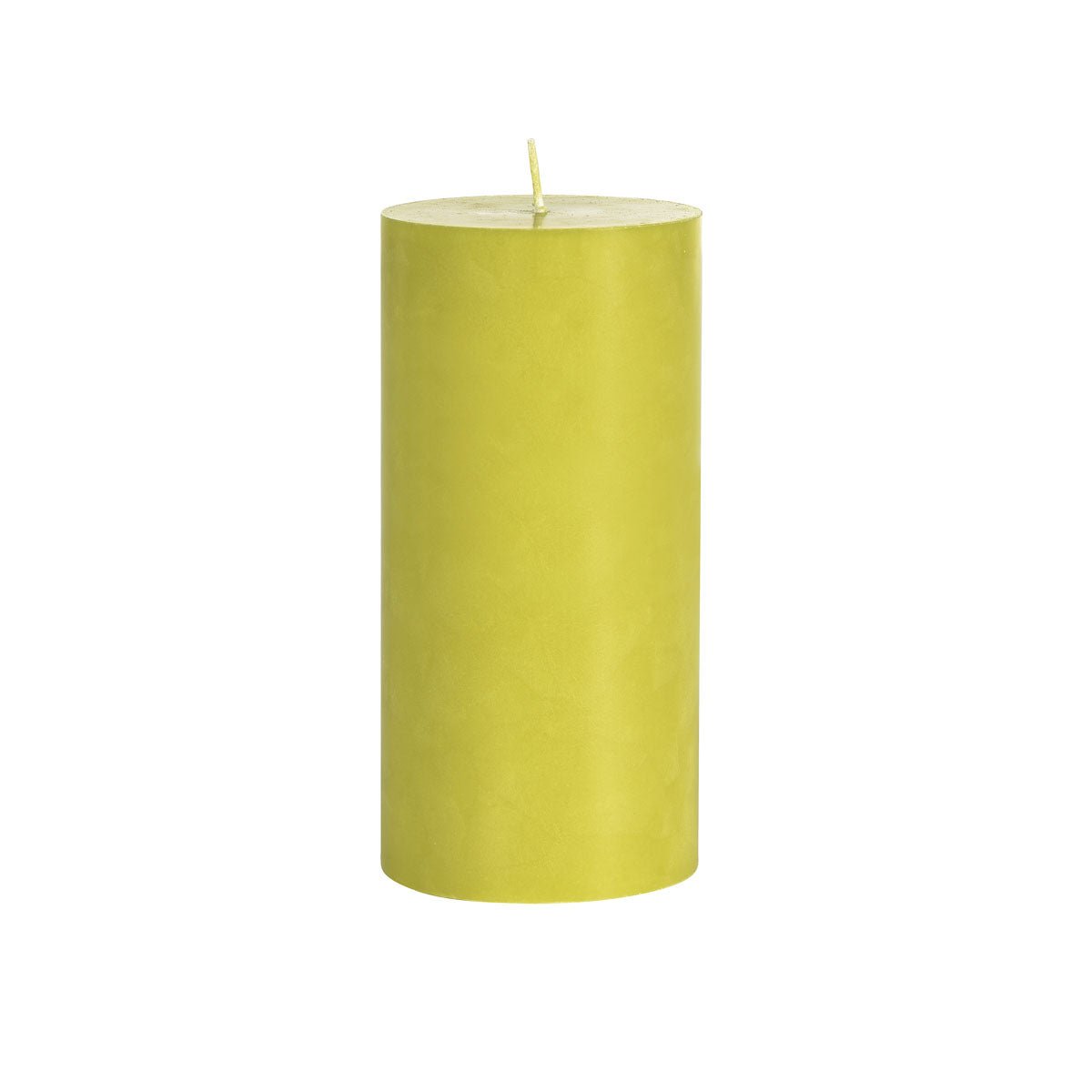 La bougie pilier de Duni GmbH, fabriquée en 100% stéarine, est une haute bougie cylindrique (150 x 70 mm) avec une pointe plate et une mèche centrée - une option de bougie écologique pour votre maison, qui brûle environ 50 heures.