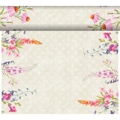 Un fond couleur crème avec un motif géométrique et des fleurs aquarelles vives aux coins reflète le charme frais et résistant aux intempéries du DC-Tete a Tete 0,4x24m de Duni GmbH - idéal pour l'aménagement élégant des espaces extérieurs.