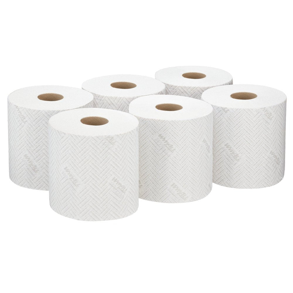 Zes witte rollen WypAll® L10 papieren doekje voor voedsel & hygiëne van Kimberly-Clark GmbH (6 x 800 vellen) zijn overzichtelijk gerangschikt op een witte achtergrond, ideaal voor centrale afname in keukens of als hygiënedoekjes voor voedselgebieden.