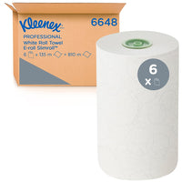 Une boîte portant la mention « Kleenex® Rouleaux d'essuie-tout - E-roll Slimroll™ Blanc 1 pli » de la société Kimberly-Clark GmbH est représentée à côté d'un grand rouleau blanc à mandrin vert ; un symbole « 6x » indique que la boîte contient 6 rouleaux de 135 m chacun.