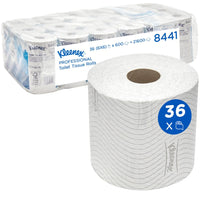 Un grand conditionnement de papier toilette Kleenex® de la société Kimberly-Clark GmbH : 6 paquets contenant chacun 6 petits rouleaux (600 feuilles par rouleau), photographiés devant un carton. Sur l'emballage figurent des informations sur le produit ainsi que le chiffre « 36 » dans un cercle bleu.