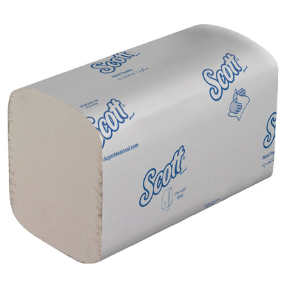 Serviettes intercalées Scott® ESSENTIAL™, Blanc, Petit (15 x 340 feuilles) de Kimberly-Clark GmbH en carton : emballées de manière hygiénique avec le logo bleu de Scott. Parfait pour les salles de bains très fréquentées et un retrait facile des distributeurs.