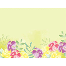 Les sets de table en papier Duni GmbH 30x40cm Soft Tropics présentent un fond jaune clair avec des fleurs aquarellées en jaune, rose et violet ainsi que des feuilles vertes au bord inférieur; le bord supérieur et le centre restent largement vides. Le paquet contient 250 pièces.