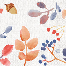 Ein strukturierter weißer Hintergrund mit aquarellierten Eicheln, Beeren und Blättern bildet einen bezaubernden Herbstlook für Duni GmbH Servietten 24x24 3lagig 1/4 Autumn Gradient (50 Stück). Das "DUNI"-Logo ist auf einem kleinen blauen Oval abgebildet.