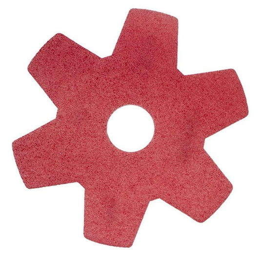 Das rote, sechszackige Twister Hybrid Pad der Diversey Deutschland GmbH & Co. OHG ist für die Renovierung von Steinböden konzipiert und besteht aus langlebigen Materialien mit einem zentralen, kreisförmigen Loch.