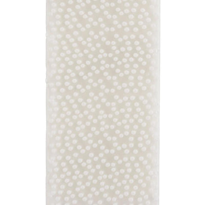 Een close-up van een wit oppervlak met gelijkmatig verdeelde ronde oneffenheden, ideaal voor kleefvrije ophanging met kleine witte Command™ Bilder-Montage Strips S 17202 van 3M Deutschland GmbH - foto's ophangen zonder boren.