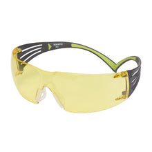 3M™ SecureFit™ 400 veiligheidsbril, zwart/groene poten, antikras-/anticondenscoating, gele lens, SF403AS/AF-EU | Pak (1 stuk)