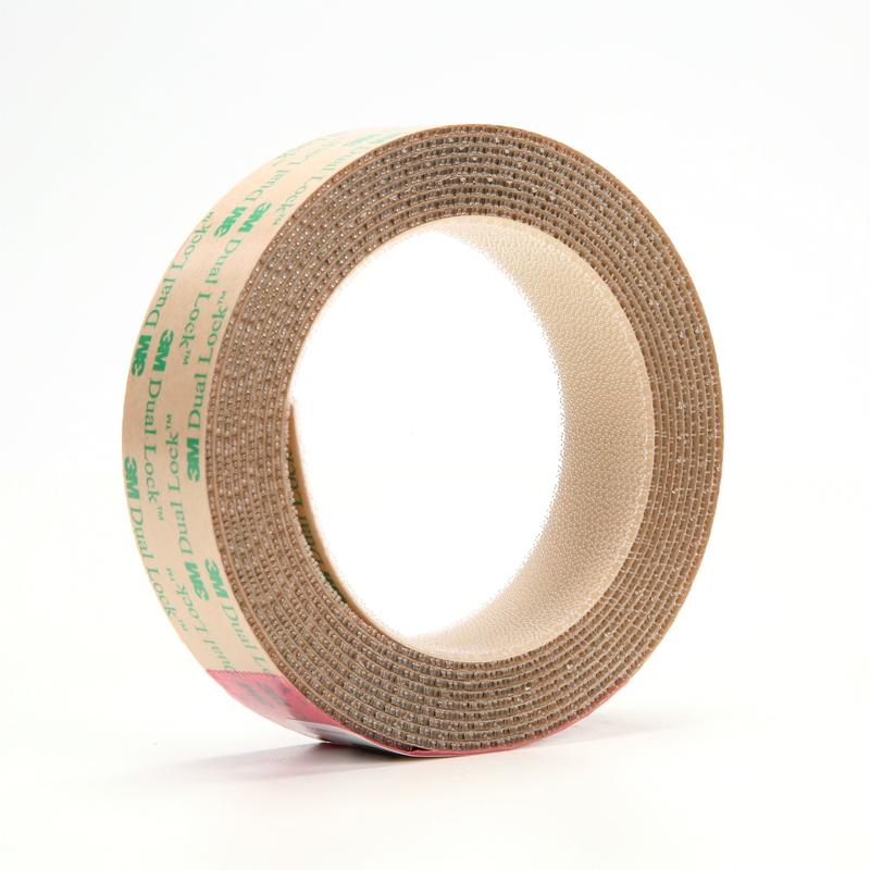 3M™ Dual Lock™ Flexibele drukknoopsluiting met laag profiel TB4570, transparant, 25 mm x 3 m, 1,7 mm, 110 koppen/cm², buiten | Tas (1 stuk)