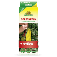 Een rechthoekige geel-groene doos met de opdruk "Neudorff Shop Geelplaten (kleinformatig)" en een afbeelding van gele kleefvallen tussen tomatenplanten. Bestrijdt vliegende plagen zoals rouwmuggen en witte vliegen. Bevat 7 stuks.