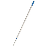 Le manche TASKI Microeasy de Diversey Allemagne est un manche télescopique (110-180 cm) en aluminium léger et résistant à la corrosion, doté d'une poignée bleue — idéal pour les balais à franges ou les balais. Livré à l'unité par paquet.