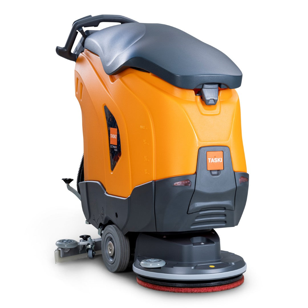 Le TASKI ULTIMAXX 1900 SD43 Economy BMS 13A orange-gris de Diversey Deutschland, vu de l'arrière avec un tampon rond de 43 cm et une poignée visibles, est équipé de roues et d'un réservoir spacieux de 42L.