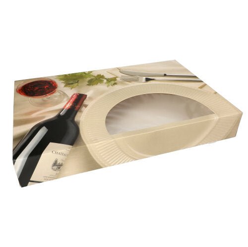 Les cartons de transport et de restauration PAPSTAR (bordeaux, en deux parties avec fenêtre, 5 pièces) de la société PAPSTAR GmbH sont dotés d'une fenêtre transparente sur le couvercle et d'une illustration d'une bouteille de vin, d'un verre de vin rouge, d'une assiette, d'un couvert et d'une garniture verte.