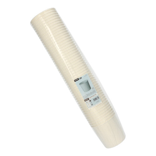 Een stapel van 50 Starpak-soepbekers, karton "To Go" rond wit, samen verpakt in een doorzichtige hoes met een etiket met productdetails aan de zijkant.