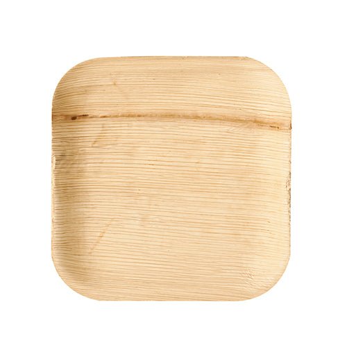L'assiette en feuille de palmier PAPSTAR 25 « pure » de PAPSTAR GmbH est une assiette carrée, plate, brun clair, en feuille de palmier avec des coins arrondis et un grain visible - un choix écologique pour des occasions spéciales, représentée sur fond blanc.