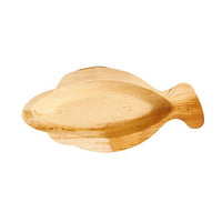 De PAPSTAR Blad van palmblad "pure" (24x11 cm) met vismotief, van PAPSTAR GmbH, is biologisch afbreekbaar en heeft een natuurlijke houtstructuur. Verpakt per 25 stuks in krimpfolie, gepresenteerd op een witte achtergrond.