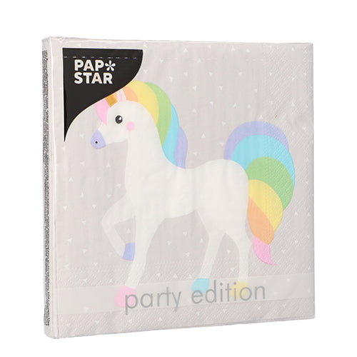 Un paquet de PAPSTAR GmbH 20 serviettes, 33 cm x 33 cm, 3 plis, avec une licorne de dessin animé et une crinière arc-en-ciel sur fond gris clair. Sur l'emballage est écrit "PAPSTAR" et "party edition".