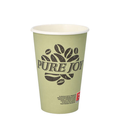 Un gobelet en carton "Pure Joy" vert clair PAPSTAR GmbH (Ø 8 cm, 11,7 cm de haut) avec un motif de grains de café et une petite étiquette rouge et blanche près du bas, illustré verticalement sur fond blanc. L'emballage contient 20 tasses.