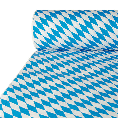 Ein PAPSTAR Papiertischtuch Damastprägung Bayrisch Blau (50 m x 1 m) mit blau-weißem Oktoberfest-Rautenmuster wird auf einer ebenen Fläche teilweise ausgerollt. Marke: PAPSTAR GmbH.