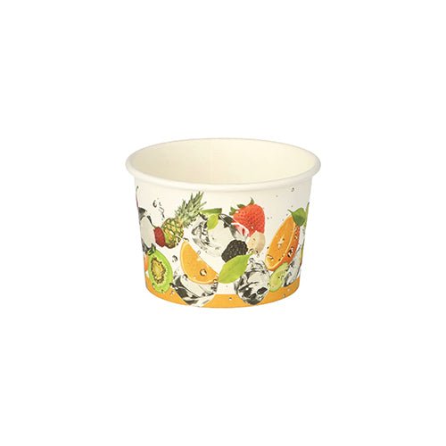 Le PAPSTAR 50 gobelets à glace de PAPSTAR GmbH est un petit gobelet rond en carton blanc avec des motifs colorés de fruits et d'éclaboussures d'eau, idéal pour servir des desserts ou de la glace. Le gobelet vide est représenté sur un fond blanc simple.
