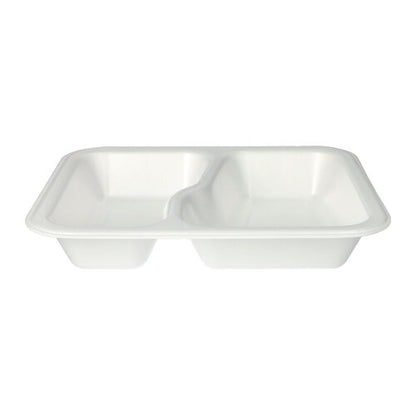 Sur un fond blanc simple est illustré un emballage alimentaire Starpak 100 scellé XPS 2-parties blanc rectangulaire (laminé, en deux parties) de Starpak.