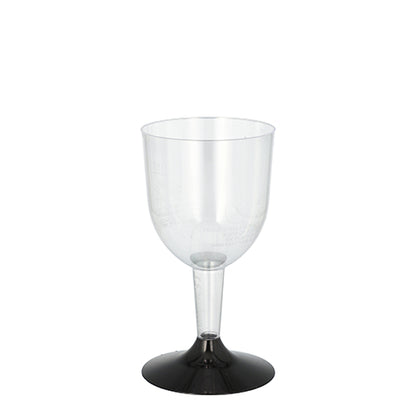 Les verres à pied Starpak 20 pour vin blanc, en polystyrène clair avec pied et base noirs, sont parfaits pour servir du vin blanc ou d'autres verres à pied à toute occasion.