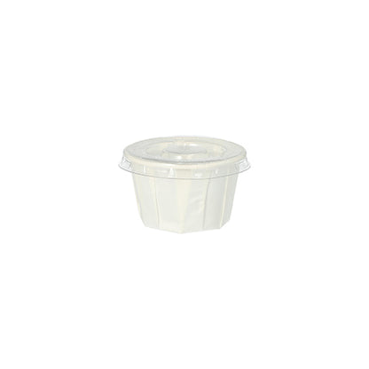Le couvercle Starpak 125 pour gobelet à sauce est un couvercle rond transparent en PET (Ø 5,9 cm, 0,7 cm) pour gobelets à épices. Il est illustré sur fond blanc pour une visibilité optimale. Le paquet contient 125 pièces.
