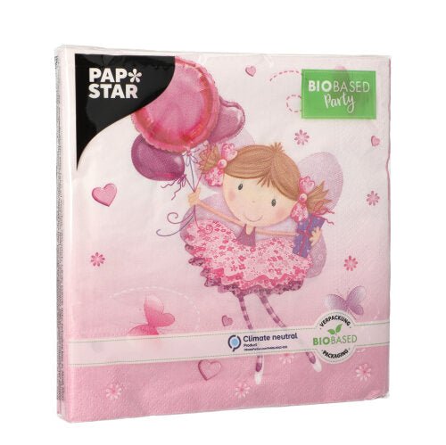 Un paquet de PAPSTAR 20 serviettes, 33x33cm, 3 couches, avec une fille dans une robe rose tenant des ballons et des papillons sur fond rose. L'emballage est muni d'étiquettes écologiques et climatiquement neutres. Marque : PAPSTAR GmbH.