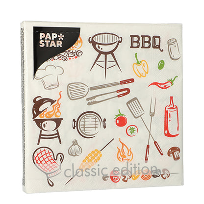 PAPSTAR 20 serviettes, 3 plis, 33x33cm, avec motifs BBQ comme barbecue et toque de chef. Logo "PAP STAR" dans le coin, "classic edition" au bord. De PAPSTAR GmbH, Design Set 1.