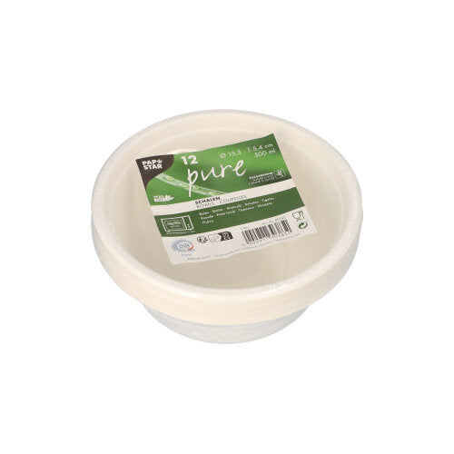 Une pile de 12 PAPSTAR bols, canne à sucre « pure » de la PAPSTAR GmbH dans un emballage avec une étiquette verte. Chaque bol jetable écologique a une capacité de 500 ml et est fabriqué à partir de matériau biodégradable.