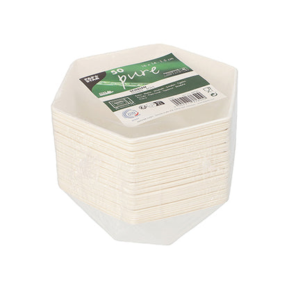 Een stapel witte, zeshoekige PAPSTAR schalen van suikerriet ("pure"), 50 stuks, verpakt in folie met groen-witte "50 pure"-sticker en productdetails van PAPSTAR GmbH.