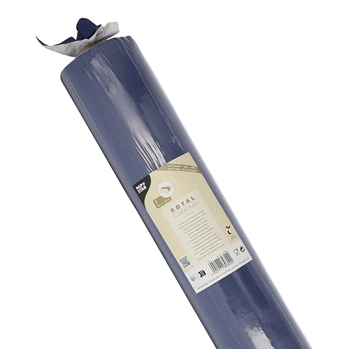 Een rol PAPSTAR tafelkleed, stofachtig, PV-Tissue Mix uit de ROYAL Collection (20 m x 1,18 m) van PAPSTAR GmbH wordt afgebeeld met een beige etiket met tekst en symbolen tegen een witte achtergrond. Gemaakt voor premium kwaliteit.