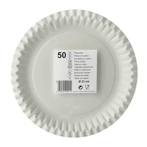 Een stapel ronde kartonnen borden van het type Starpak 50 borden, karton met een diameter van 23 cm, van bovenaf gezien, met een centraal etiket dat productinformatie, hoeveelheid en barcode toont - perfect voor feestjes en evenementen.