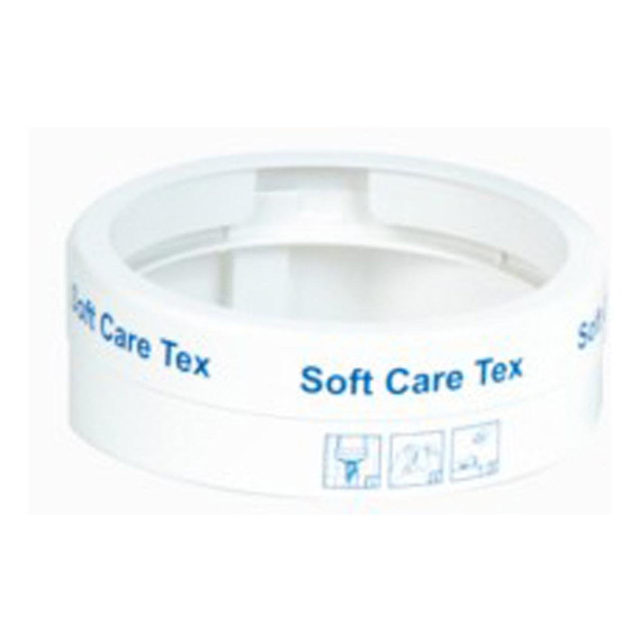 Le support mural Diversey Deutschland Soft Care Tex est un support mural en plastique blanc pour suspendre le seau Soft Care Tex, avec une étiquette de produit bleue, deux symboles de nettoyage sur le côté, un centre ouvert et un design rond et plat.