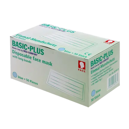 Een witte doos "AMPri BASIC-PLUS OP Maske 3-lg. Typ II zum Binden" van AMPri Handelsgesellschaft mbH, die 50 stuks met lange banden bevat. De doos bevat tekst in het Engels en Duits en aan de zijkant een afbeelding van een blauw gezichtsmasker.